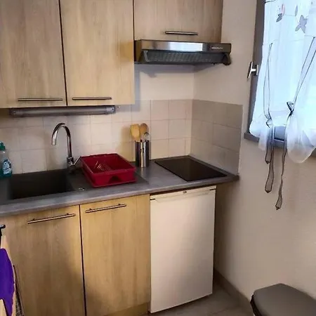 Royan, Sur Mer, Quartier Pontaillac, 2 Pas Des Plages *